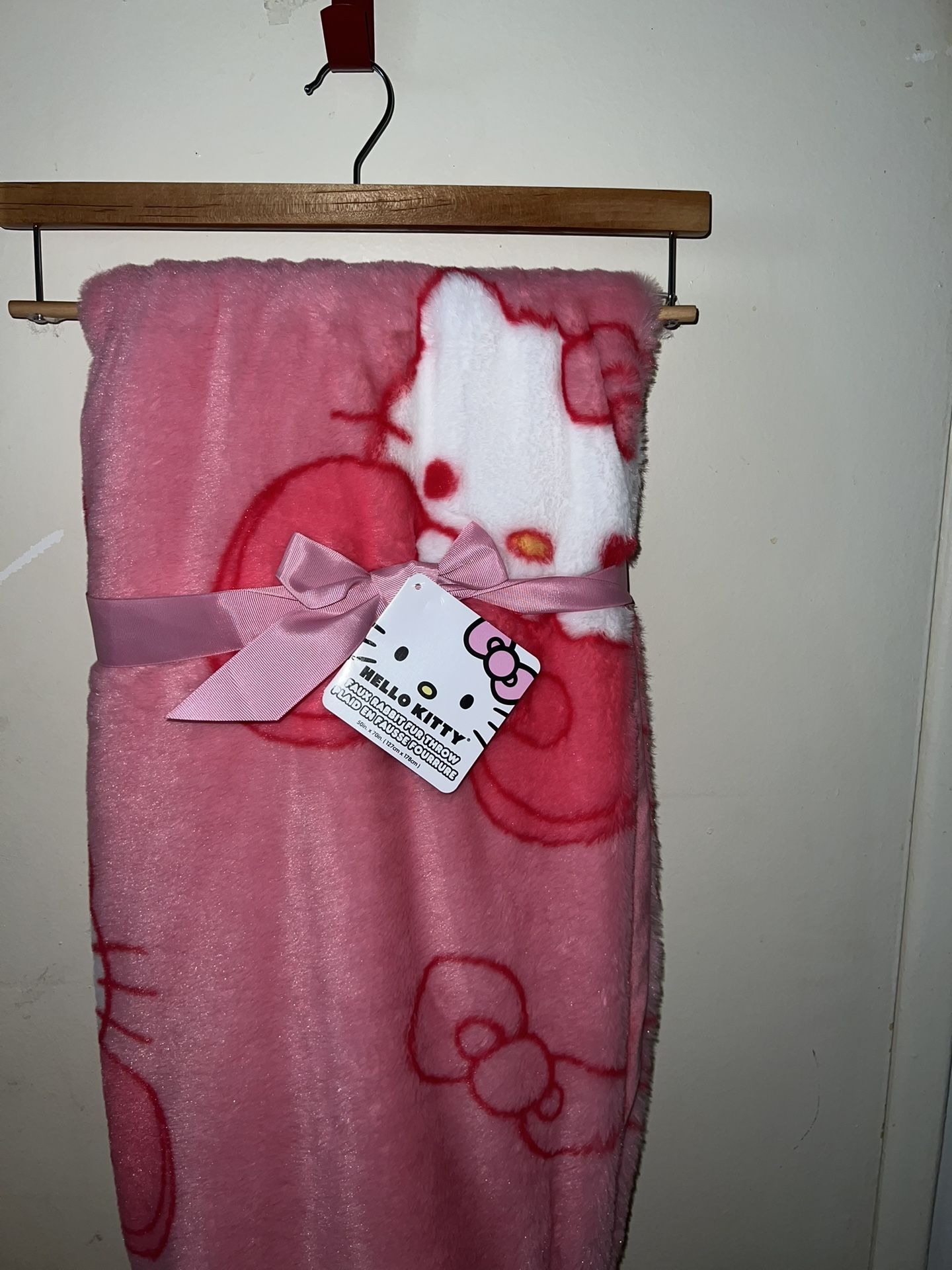 Hello Kitty Blanket
