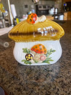 Merry Mushroom Napkin Holder