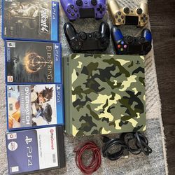 PS4 Slim 1TB Camo Bundle - 4 controllers + Games