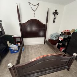 Queen Bed Frame 