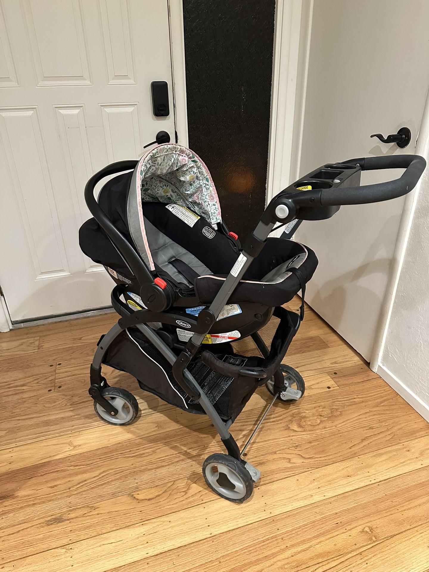 Graco Snugride 30 Car Seat With Snugride Elite Car Seat Carrier