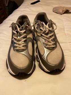 New Balance Gray Tan Running Sneakers