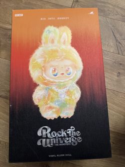 Rock the universe labubu