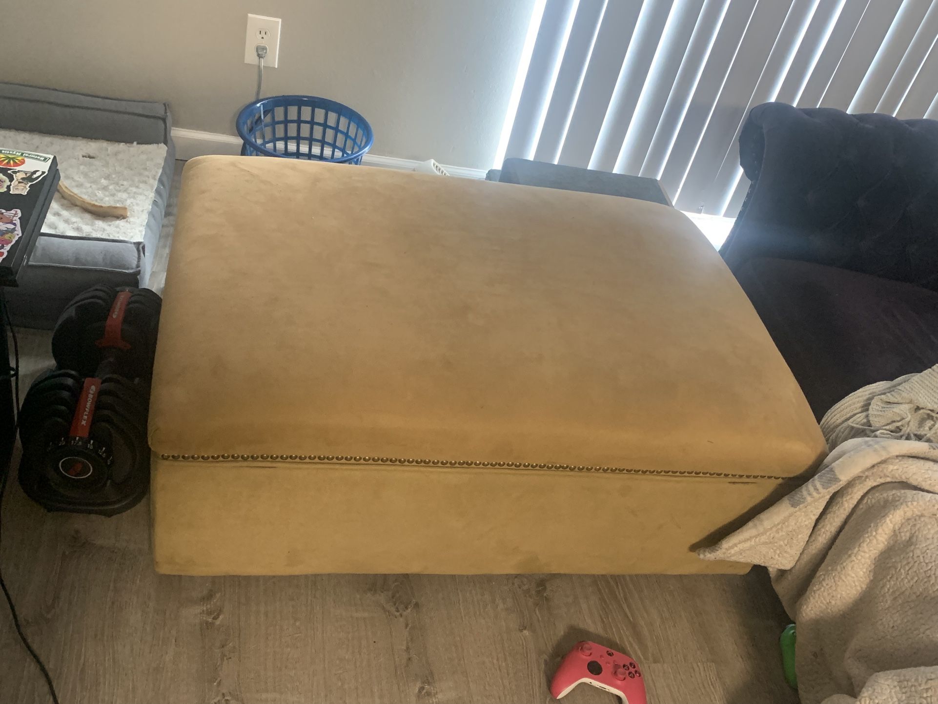 Tan Ottoman