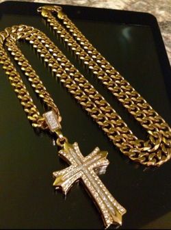14K Gold Plated Miami Cuban With Swarovski Crystal Cross Pendant