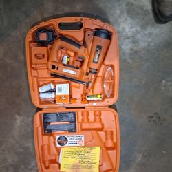  Paslode 16 Ga Angled Cordless Li-ion Finish Nailer kit (e.g., model 916200 