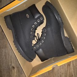 BLACK LUGZ