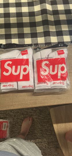 supreme socks 
