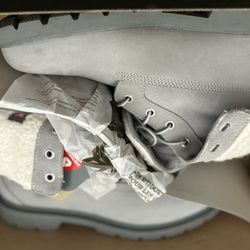 Timberland Women’s Waterproof Shearling Boots – Gray