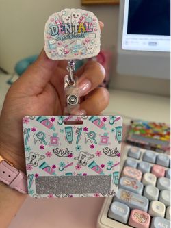 Badge reel with badge buddy