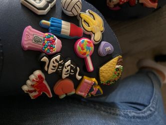 croc charms