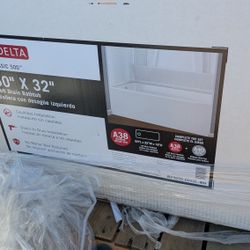 Open Box Delta Bath Tub Left Drain 