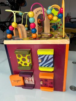 🧸 Wooden Activity Cube – Zany Zoo Style/used/good condition