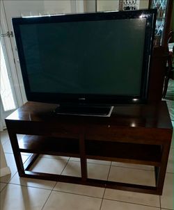 Sanyo 42" TV