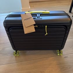 ROVERLUND READY-TO-ROLL CARRY-ON SUITCASE  