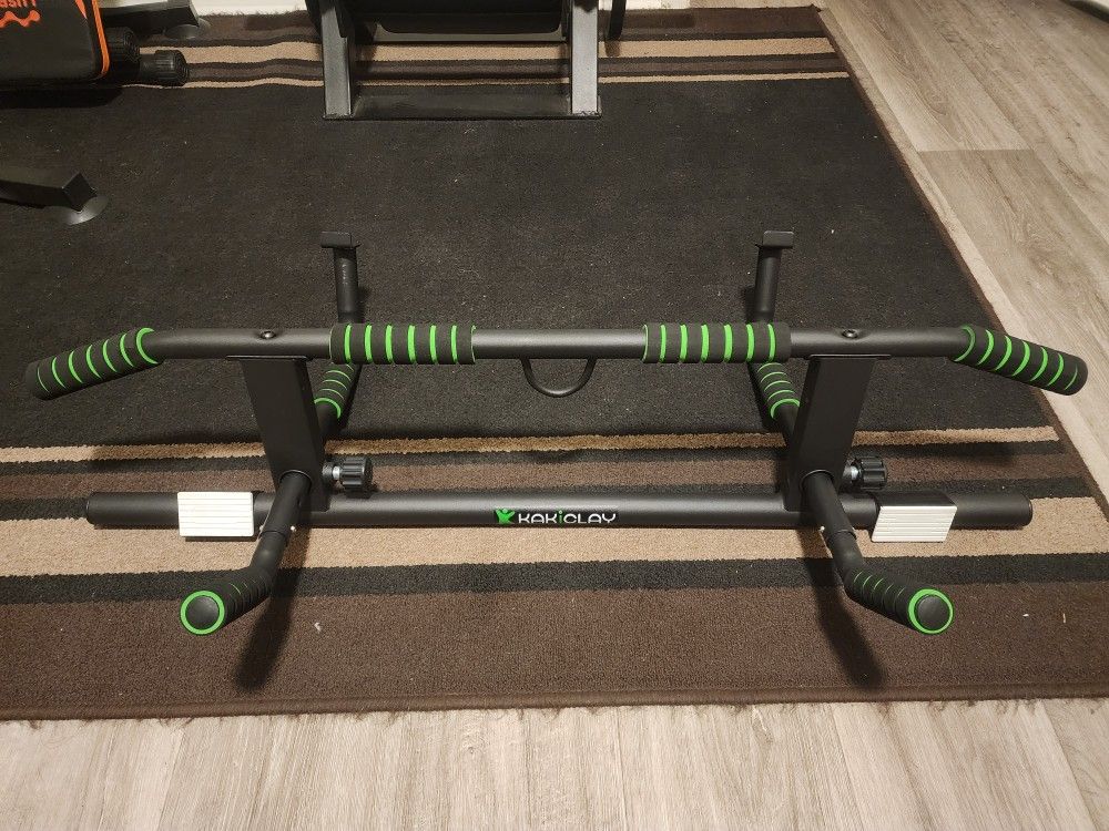 Pull Up Bar Multi-Exercise