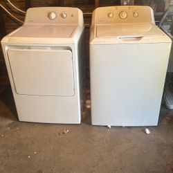 Hotpoint Washer & Dryer Set – Works Great