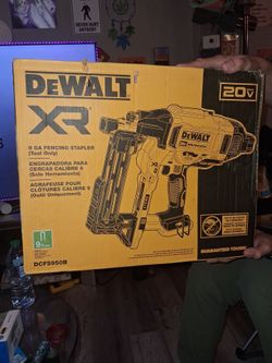 DeWalt 9 GA fencing stapler tool only