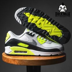 Nike Air Max 90 GTX size 11.5
