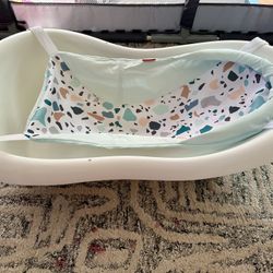 Fisher Price Baby To Toddler Bath Tub