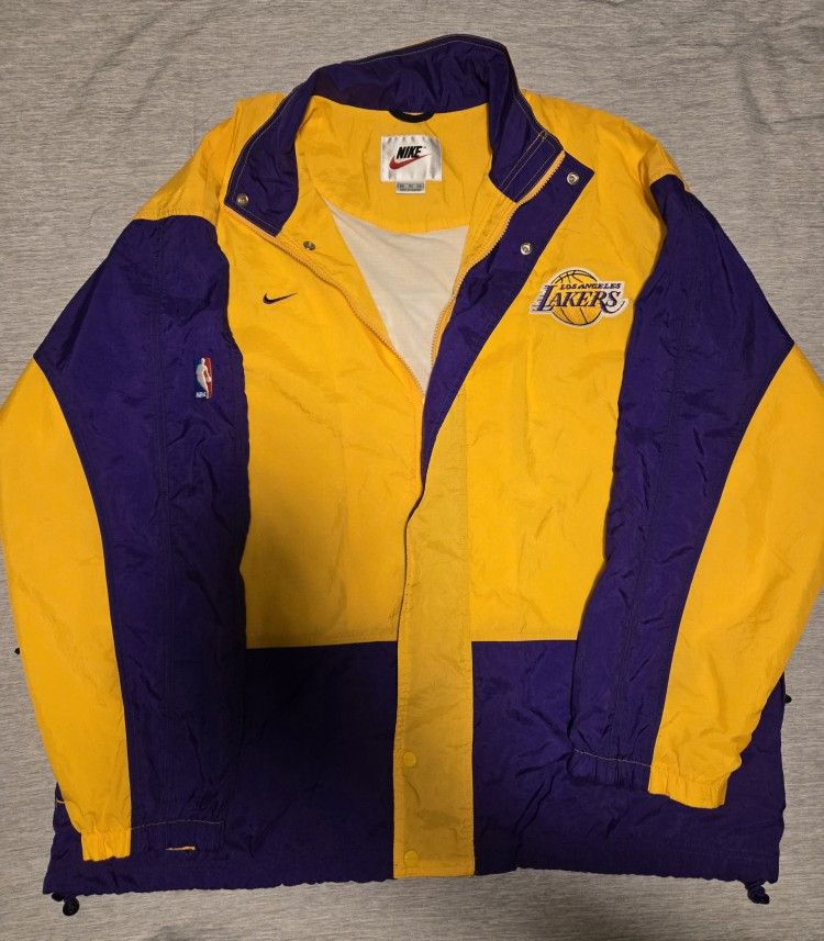 Vintage 90s Nike Lakers Windbreaker & Pants – NBA Logo