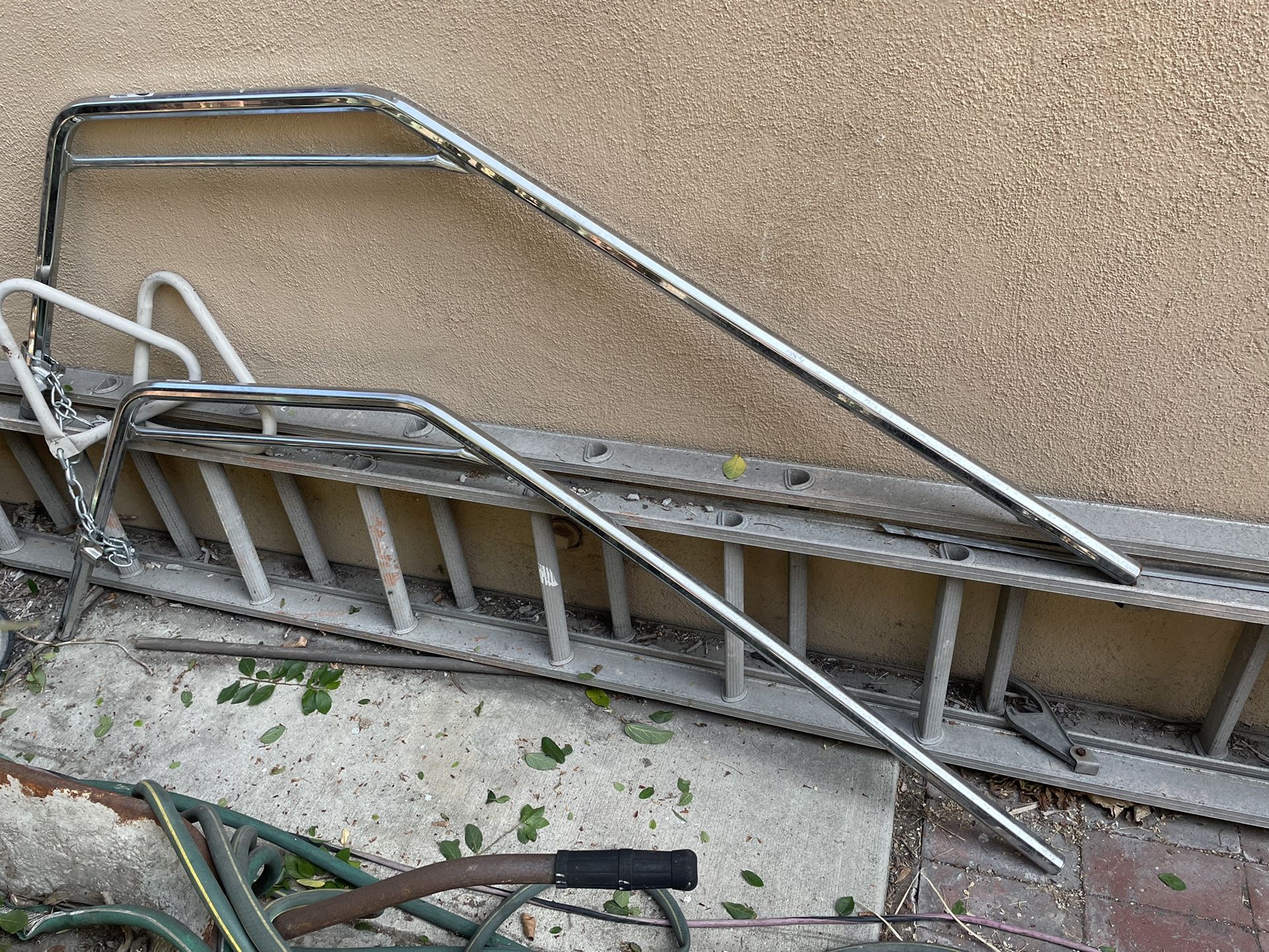 2 Hospital Bed Trapeze For Lifting Out Of Hospital Bed (grip Has Paint Wear)  Overhead Trampeze  Medical Trampeze