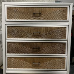 Dresser (4 drawers)