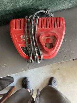 Muwaukee Battery Charger