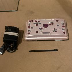Nintendo DS Original NTR-001 Console w/ Charger & Stylus - Pink - Tested 