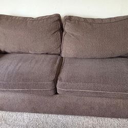 Loveseat Sofa – Comfortable & Clean