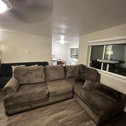 L - SHAPE COUCH