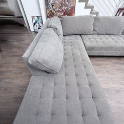 Z Gallerie Modern Gray Sectional Couch + Chaise – Clean & Comfy