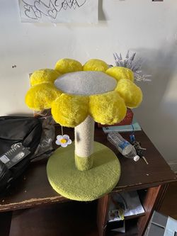 Cat scratching post