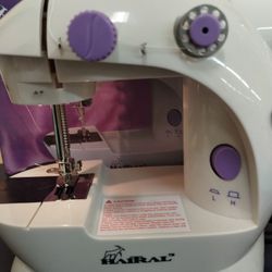Mini Sewing Machine 