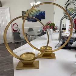 Pretty Home Decoration Candle Set Of 2 ! From Z Gellery (used Condition) Ask For Price