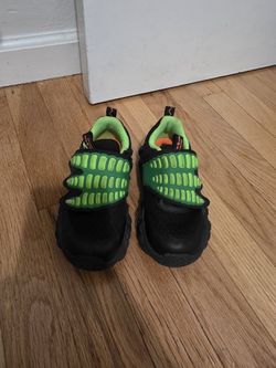 Skechers Boy's Lil' Saurus-Claw Hunter Sneaker