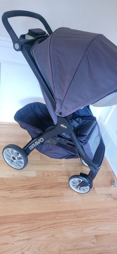 Folding Chicco Bravo Stroller Single Baby Storage