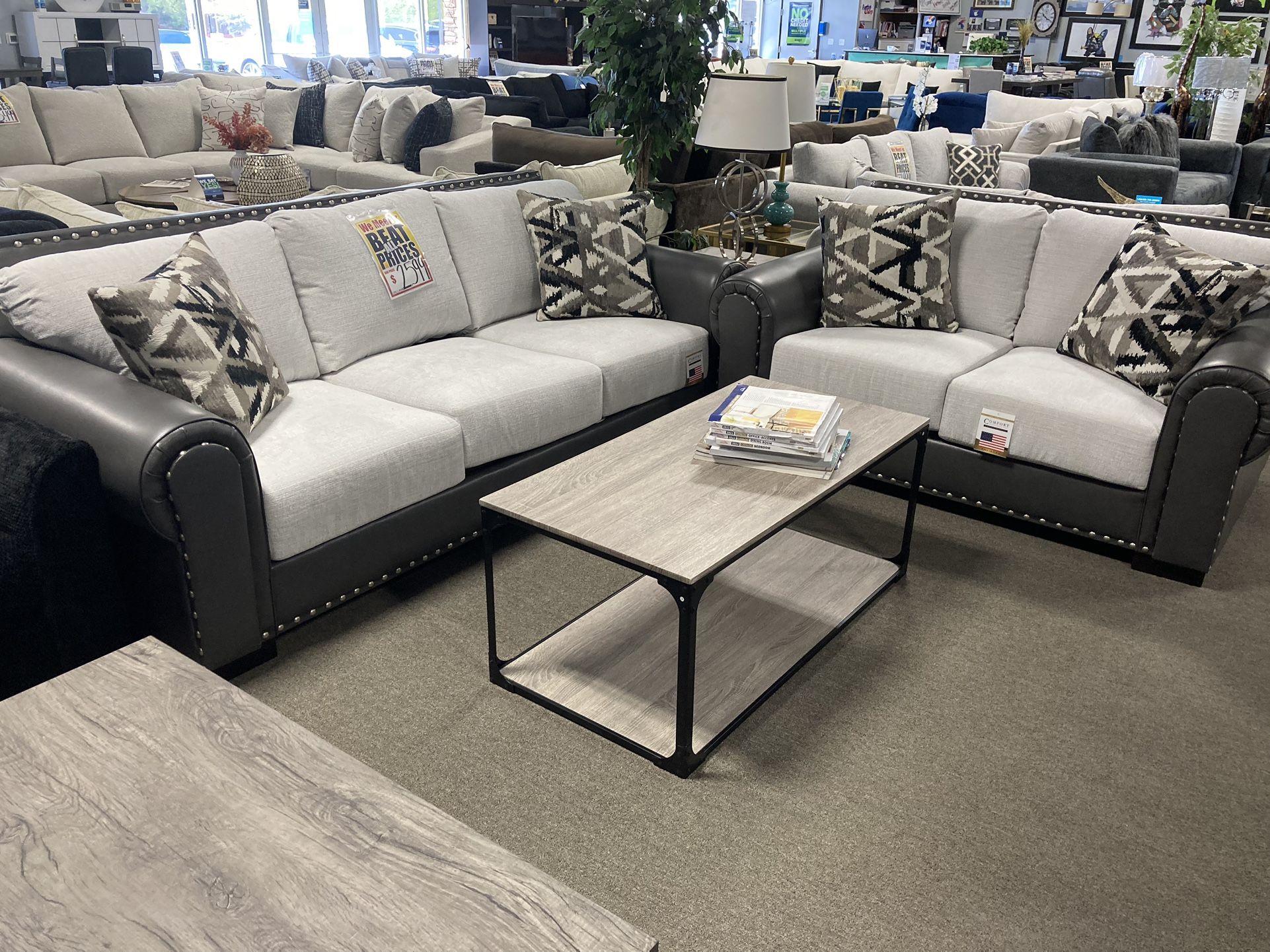 Modern Sofa 🩶🤎🖤🤍 Easy Purchase ‼️‼️