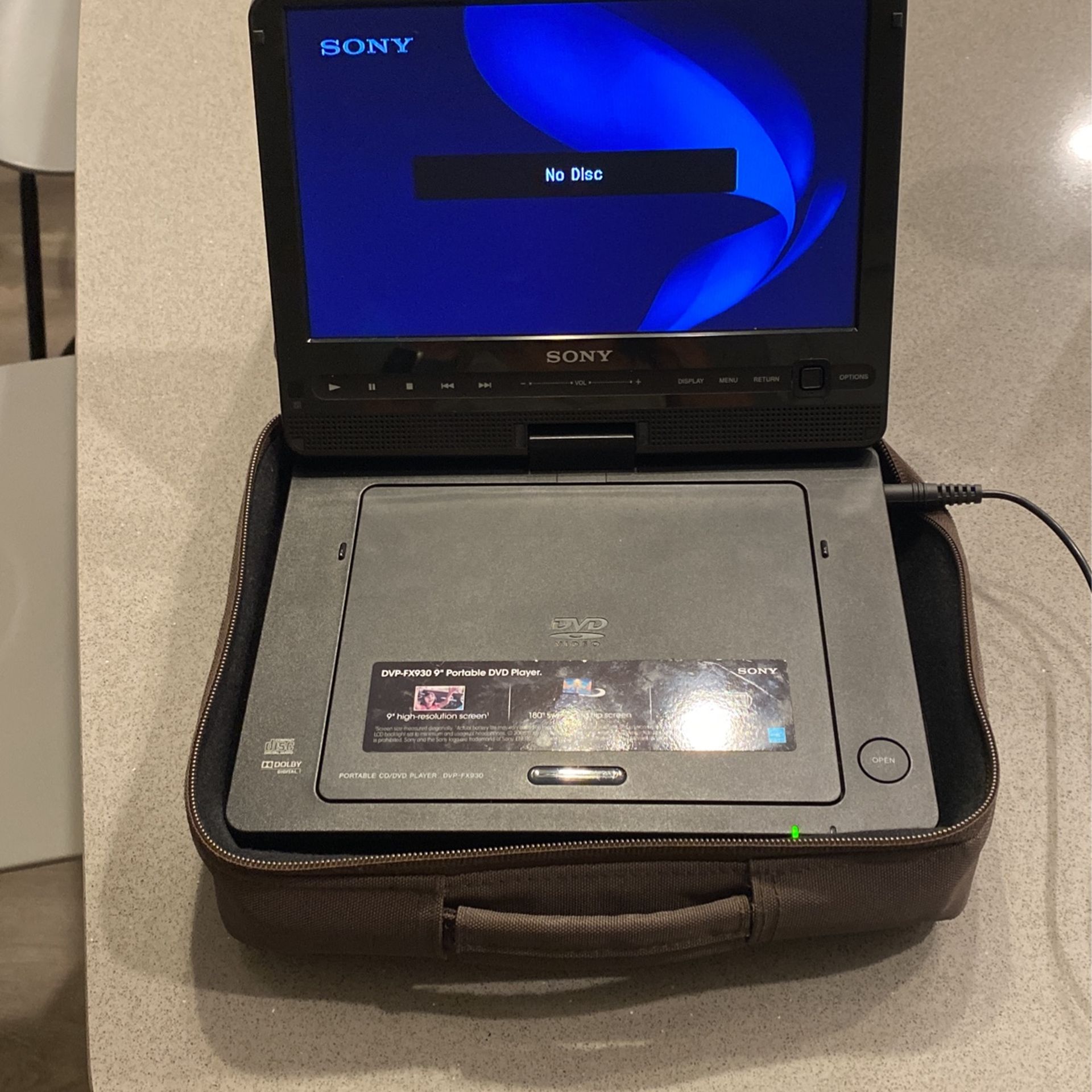 Sony DVP-FX950 9-Inch Portable DVD Player (2009 Model)