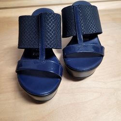 Contesa Wedge Platform Blue Sandal Size 5 1/2 Made in Italy Great For Christmas 