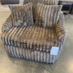 Swivel armchair