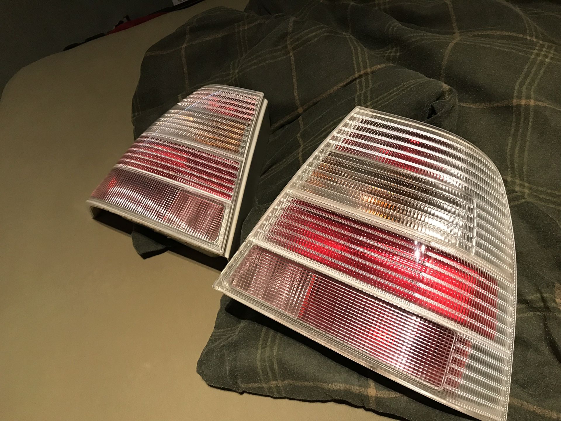 Mk4 Volkswagen Jetta Hella Clear tail lights