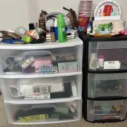 2 Storage Containers 