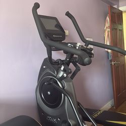 Like new bowflex m9