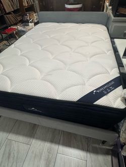 Full Bed/ cama matrimonial