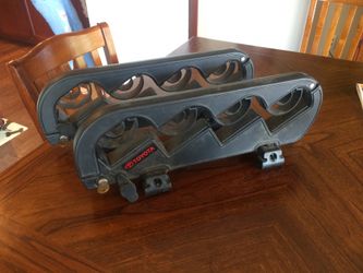 Locking ski racks