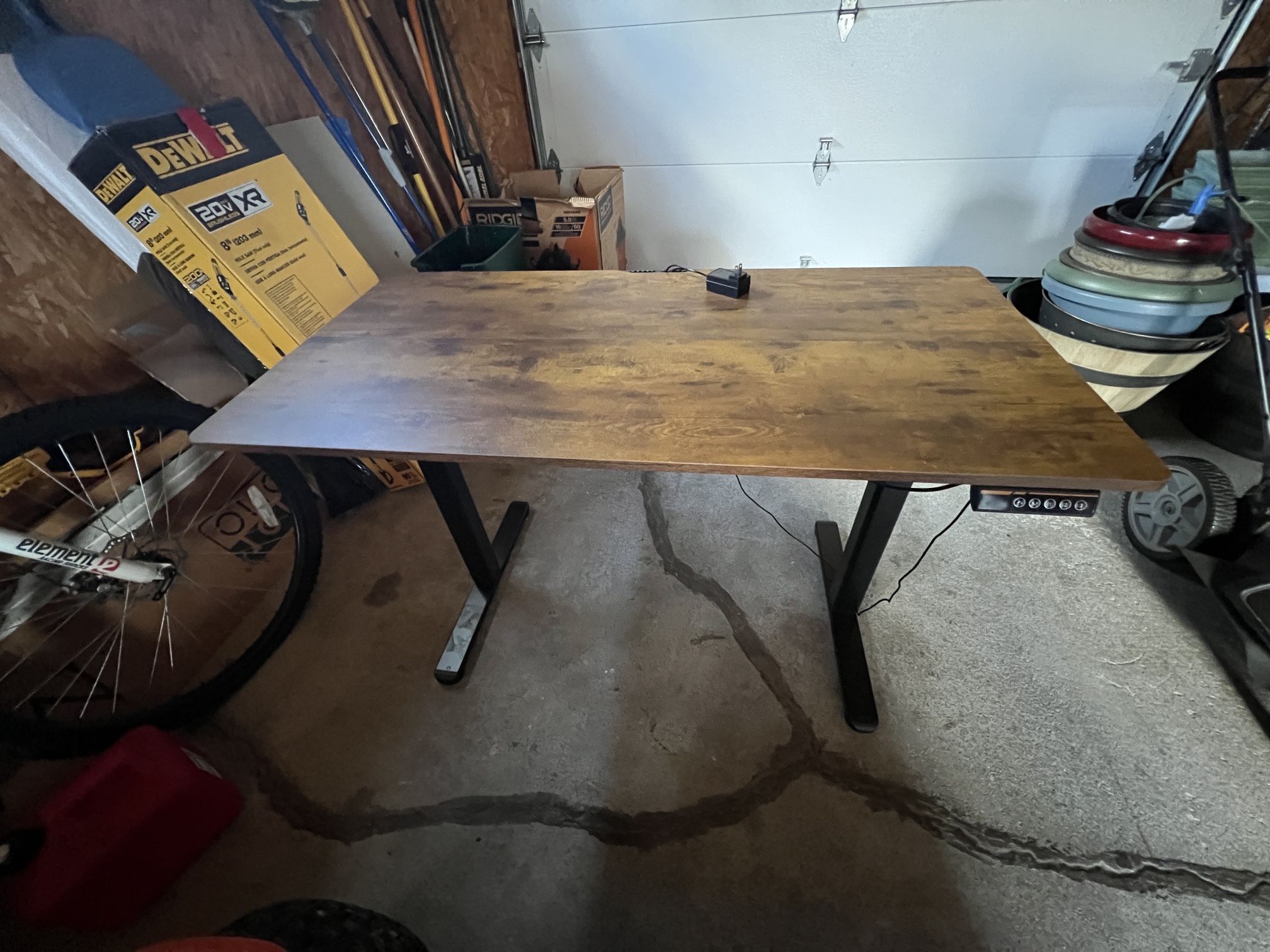 Electric Adjustable Desk