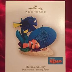 stars9 Reviews Hallmark 2007 Marlin and Dory Disney's Finding Nemo