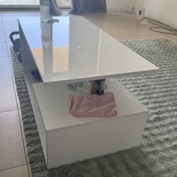 Coffeee Table $40 