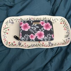 Buxton Floral Hibiscus Zip Wallet – Black + Pink Flowers, Like New!